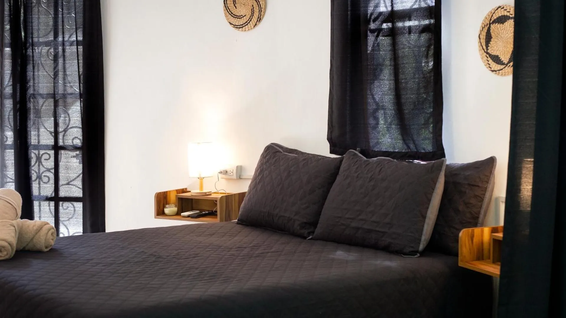 아파트 Sonido Del Mar Hotel Boutique & Yoga Loft 툴룸