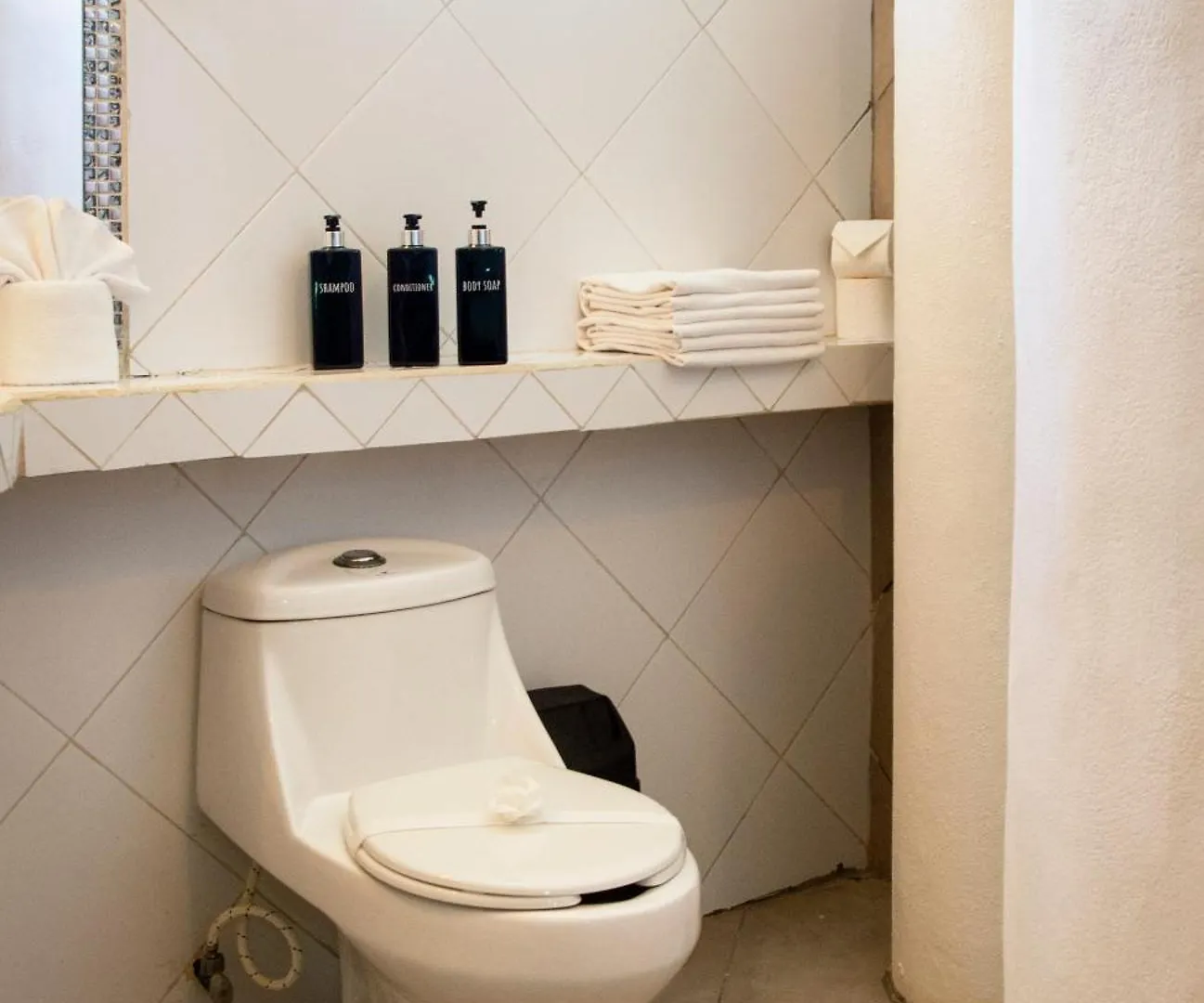 Sonido Del Mar Hotel Boutique & Yoga Loft 툴룸